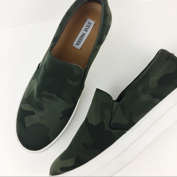 steve madden camo slip on